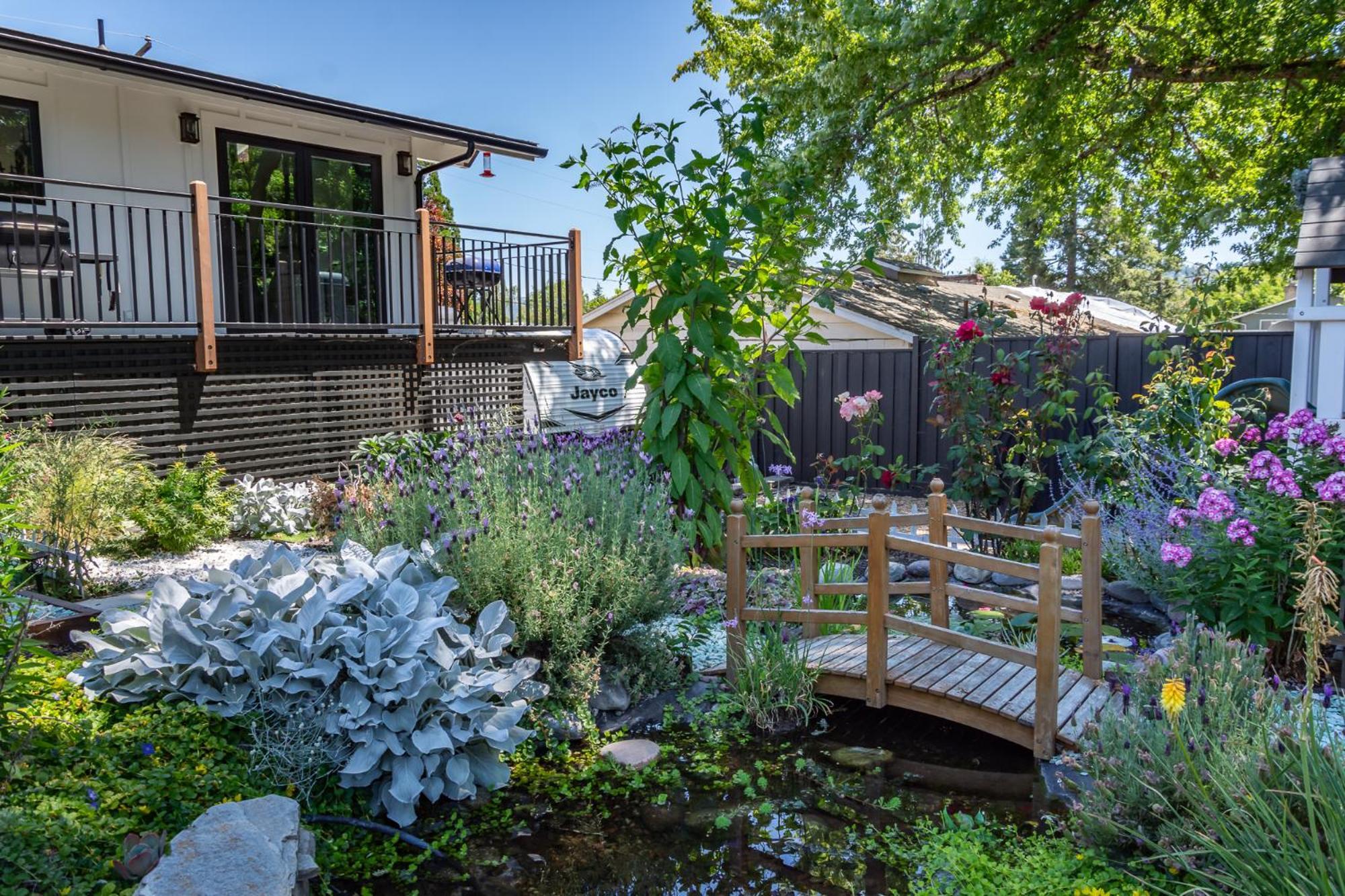 فندق Chic Rv Retreat, Stunning Yard In روزيبيورغ المظهر الخارجي الصورة